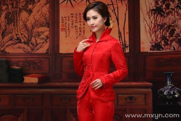 梦见红衣服