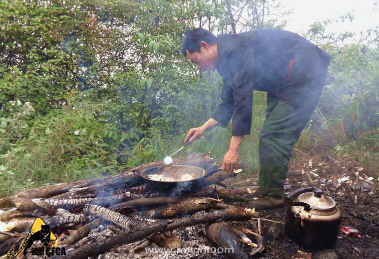 梦见生火做饭