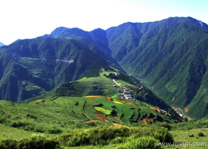 女人梦见山塌了