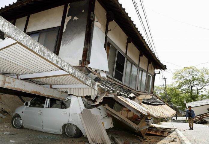 女人梦见地震房子倒塌