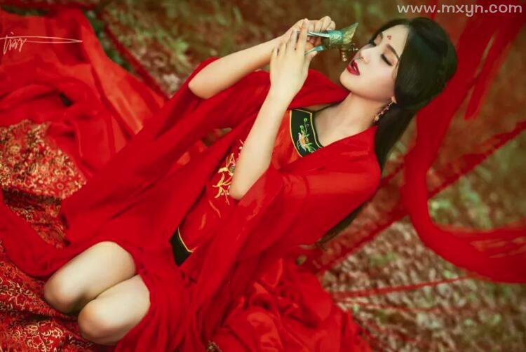 女人梦见自己穿红嫁衣
