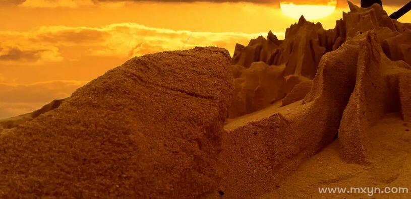 梦见沙子堆