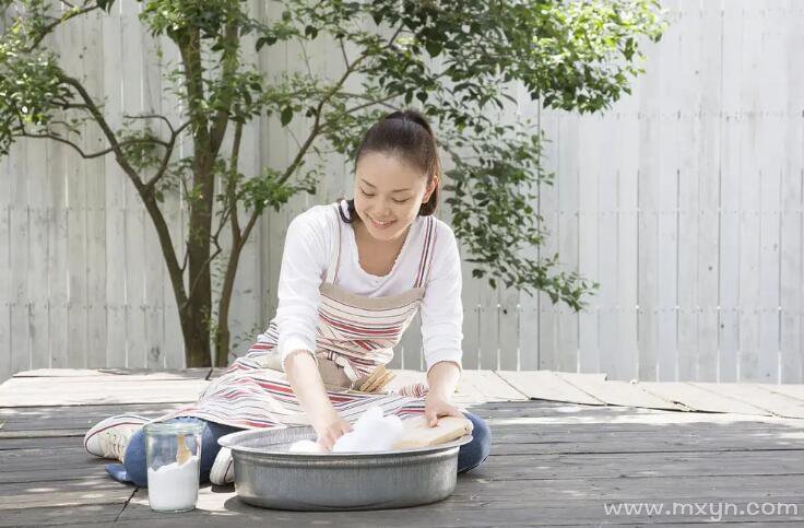 梦见和别人一起洗衣服